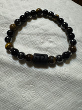 Load image into Gallery viewer, Zodiac sign bracelet
