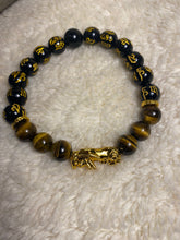 Load image into Gallery viewer, Custom Mantra good luck blessing bracelet
