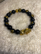 Load image into Gallery viewer, Custom Mantra good luck blessing bracelet
