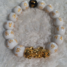 Load image into Gallery viewer, Custom Mantra good luck blessing bracelet
